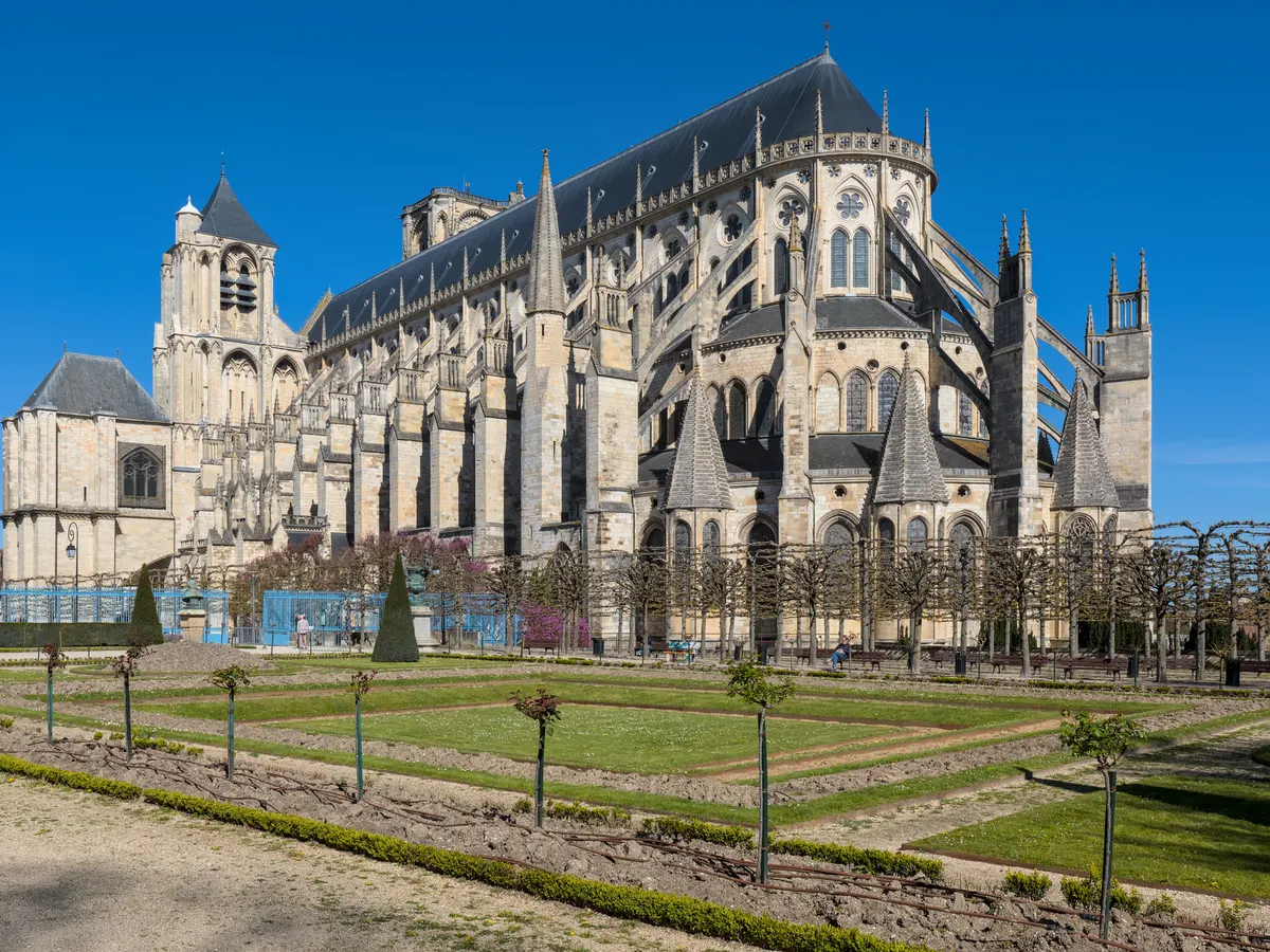 Bourges : la cathédrale Saint-Étienne et ses arcs-boutants