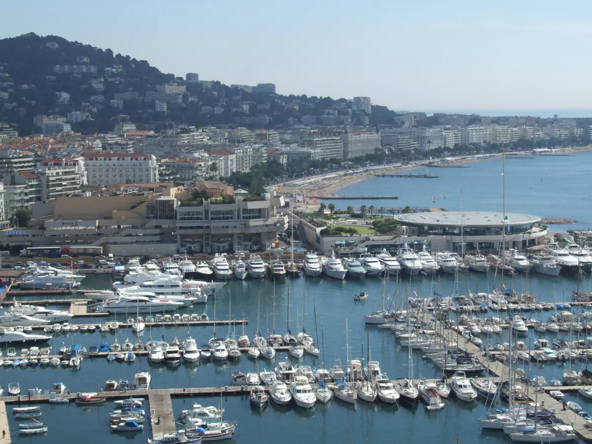 Cannes : le vieux port et la Croisette