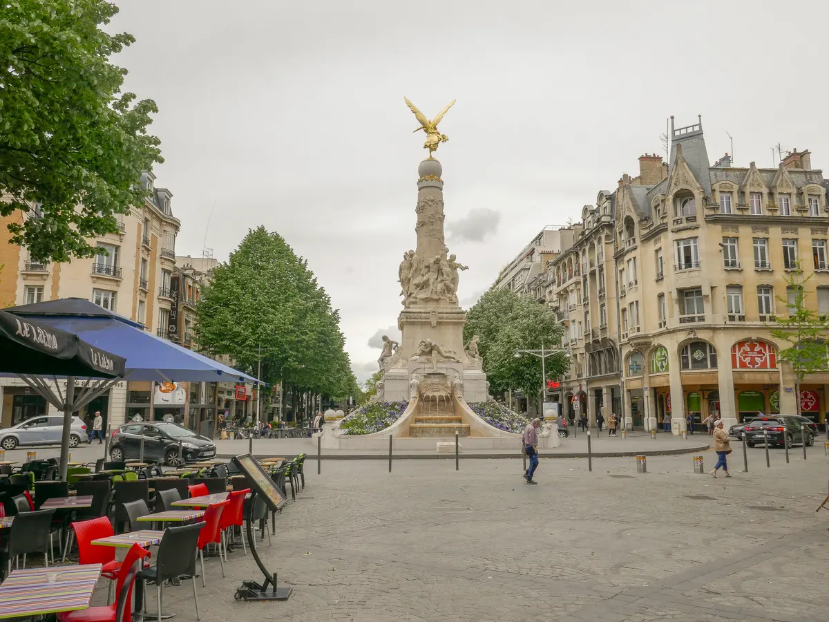 Reims : la fontaine Subé et la place Drouet-d'Erlon